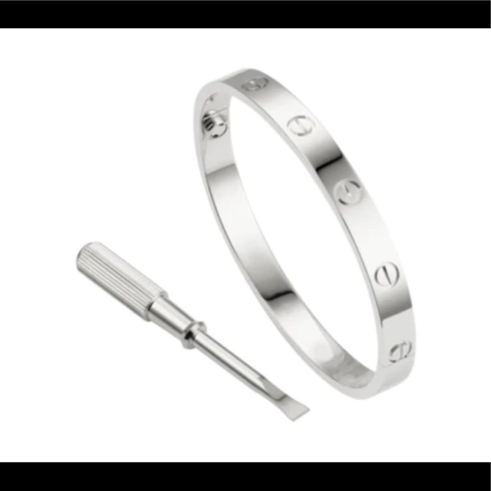 LOVE BRACELET
